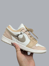 Carregar imagem no visualizador da galeria, Tênis Nike Jordan Low 1 - Amendoa