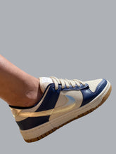 Carregar imagem no visualizador da galeria, Tênis Sb DUNK Low - BLUE GOLD