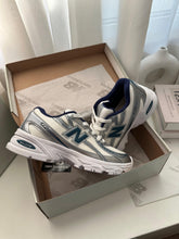 Carregar imagem no visualizador da galeria, New Balance 740 – Azul