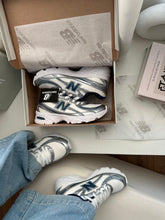 Carregar imagem no visualizador da galeria, New Balance 740 – Azul