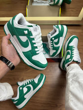 Carregar imagem no visualizador da galeria, Tênis Nike DUNK Low Green