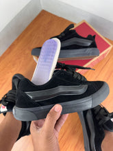 Carregar imagem no visualizador da galeria, Tênis Vans KNU- All Black
