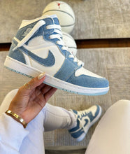 Carregar imagem no visualizador da galeria, Tênis Nike Jordan 1 - Jeans