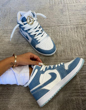 Carregar imagem no visualizador da galeria, Tênis Nike Jordan 1 - Jeans