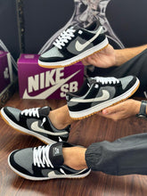 Carregar imagem no visualizador da galeria, Tênis Nike Dunk Low - Cinza/Preto