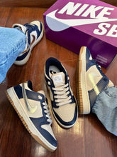 Carregar imagem no visualizador da galeria, Tênis Nike Dunk Low - Branco/Azul