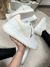 Carregar imagem no visualizador da galeria, Tênis Nike Air Force - Branco/Creme