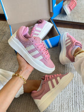 Carregar imagem no visualizador da galeria, Tênis Adidas Bad Bunny X Campus - Rosa