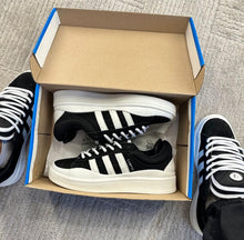 Carregar imagem no visualizador da galeria, Tênis Adidas Bad Bunny X Campus - Tradicional