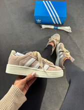 Carregar imagem no visualizador da galeria, Tênis Adidas Campus – Off White & Bege