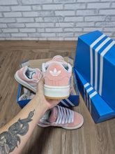 Carregar imagem no visualizador da galeria, Adidas Campus – Rosa