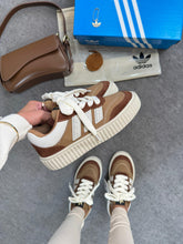 Carregar imagem no visualizador da galeria, Adidas Space Casual – Marrom & Bege