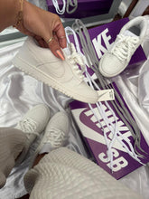 Carregar imagem no visualizador da galeria, Tênis Nike Dunk - Branco - Cadarço Corda