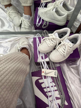 Carregar imagem no visualizador da galeria, Tênis Nike Dunk - Branco - Cadarço Corda