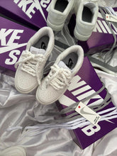 Carregar imagem no visualizador da galeria, Tênis Nike Dunk - Branco - Cadarço Corda