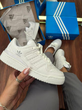 Carregar imagem no visualizador da galeria, Tênis Adidas Forum Low - Branco