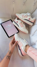 Carregar imagem no visualizador da galeria, Adidas Forum Low – Branco & Rosa