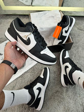 Carregar imagem no visualizador da galeria, Tênis Nike Jordan 1 Low - Preto