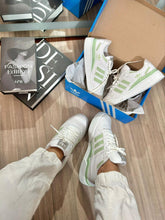 Carregar imagem no visualizador da galeria, Tênis Adidas Forum Low - Branco/Verde