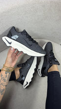 Carregar imagem no visualizador da galeria, Nike Motiva – Preto