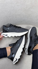 Carregar imagem no visualizador da galeria, Nike Motiva – Preto