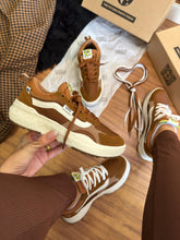 Carregar imagem no visualizador da galeria, Tênis Vans Ultrarange Neo – Caramelo