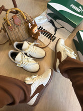 Carregar imagem no visualizador da galeria, Puma Palermo – Off White & Marrom