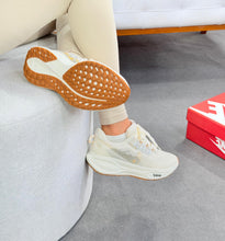 Carregar imagem no visualizador da galeria, Nike Pegasus Trail 5 – Off White