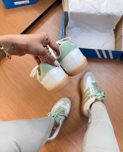 Carregar imagem no visualizador da galeria, Adidas Samba - Branco/Verde