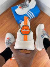 Carregar imagem no visualizador da galeria, Tênis Adidas Sport Knit