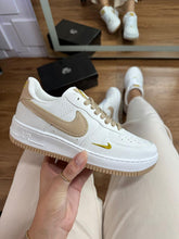 Carregar imagem no visualizador da galeria, Tênis AIR force 1- Sunshine