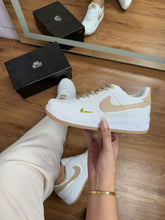Carregar imagem no visualizador da galeria, Tênis AIR force 1- Sunshine