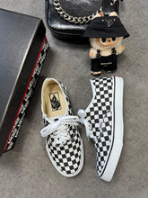 Carregar imagem no visualizador da galeria, Vans Authentic – Xadrez
