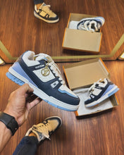 Carregar imagem no visualizador da galeria, Tênis Louis Vuitton - Azul
