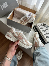 Carregar imagem no visualizador da galeria, New Balance 740 – Rose
