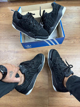 Carregar imagem no visualizador da galeria, Adidas ADI2000 - Preto
