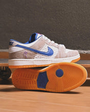 Carregar imagem no visualizador da galeria, Tênis Nike Dunk Low Raissa Leal 🧚🏻
