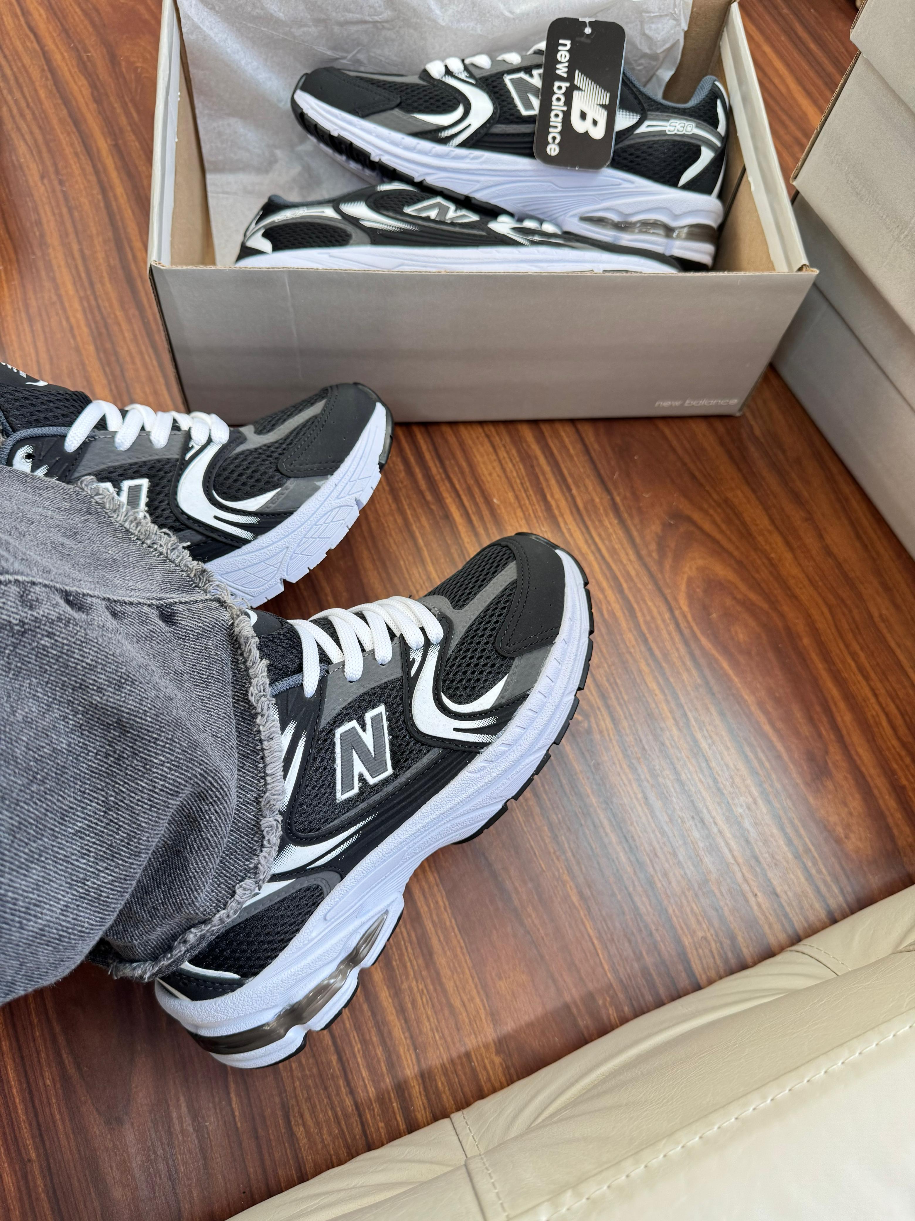 New Balance 530 – Preto & Branco