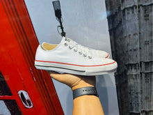 Carregar imagem no visualizador da galeria, Tênis Converse All Star
