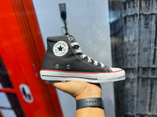 Carregar imagem no visualizador da galeria, Tênis Converse All Star - Black Cano Alto
