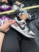 Carregar imagem no visualizador da galeria, Tênis Nike Dunk Low - Onix
