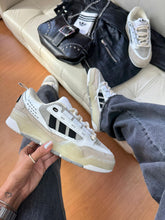 Carregar imagem no visualizador da galeria, Adidas ADI2000 - Branco
