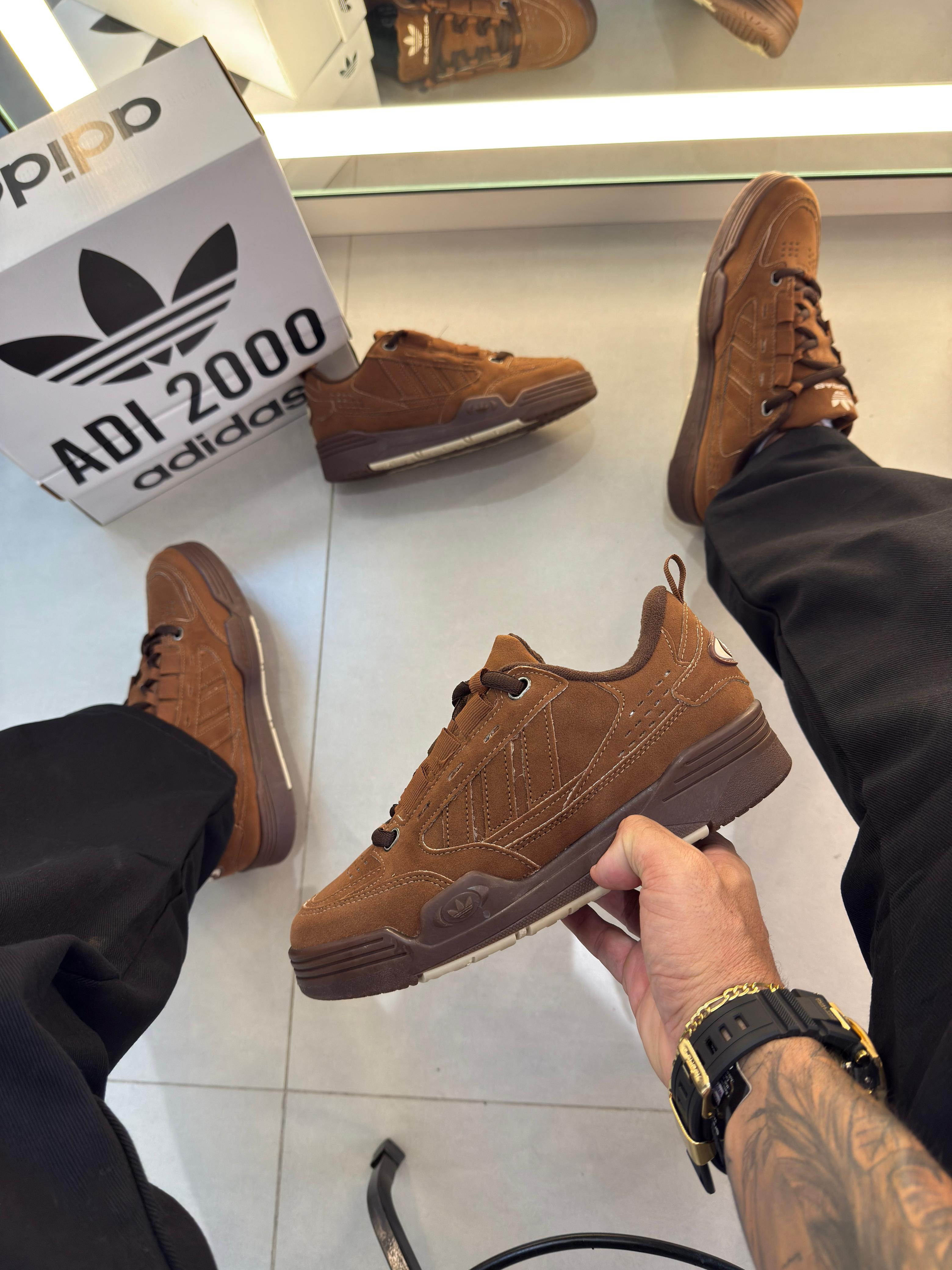 Adidas ADI2000 - Marrom