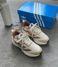 Carregar imagem no visualizador da galeria, Adizero Drive Off &amp; Chocolate
