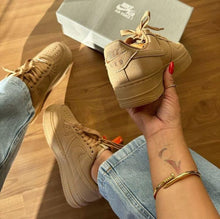 Carregar imagem no visualizador da galeria, Tênis Air Force 1 - Caramelo
