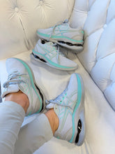Carregar imagem no visualizador da galeria, Asics Gel Tiranno – Branco &amp; Vrde Água
