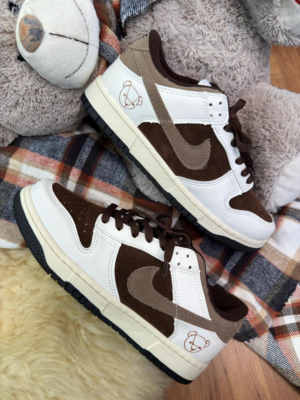 Tênis Nike Dunk Low - Teddy Bear🐻