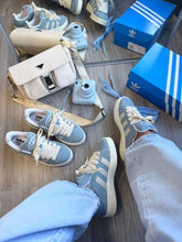 Carregar imagem no visualizador da galeria, Tênis Adidas Campus – Azul Bebê
