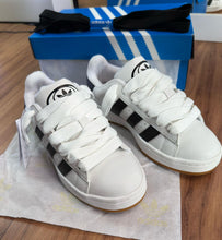 Carregar imagem no visualizador da galeria, Tênis Adidas Campus - Branco
