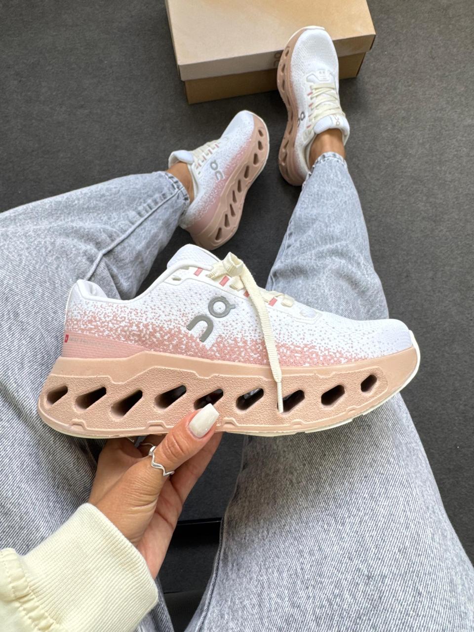 On Cloudtilt Running – Branco & Rose